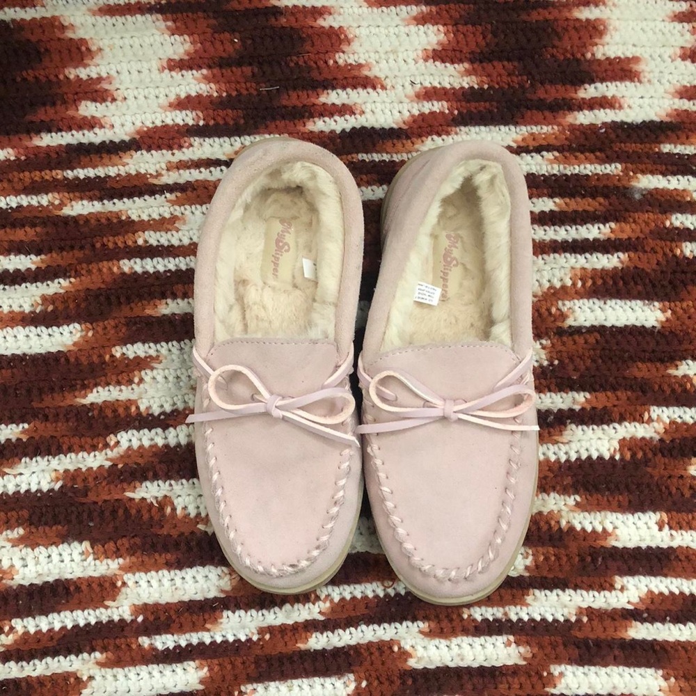 NEW MySlippers MyPillow Blush Pink Leather Suede Bow Moccasins Faux Fur Loafers